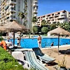 new-apartment-benalmadena-swimming-pool.1costadelsol.com/