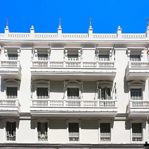 apt-new-premium-flat-center.hotelsinnerja.org/